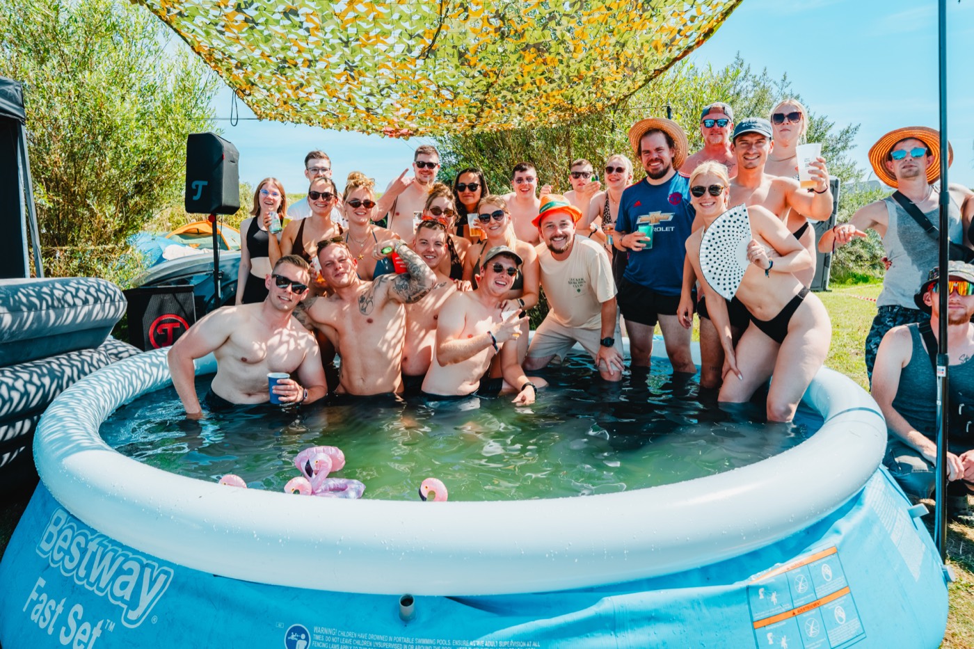 Pool-Party auf dem Campground